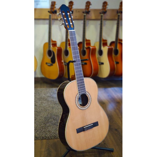 Cara Bogner Mod. 250GS klasszikus gitár