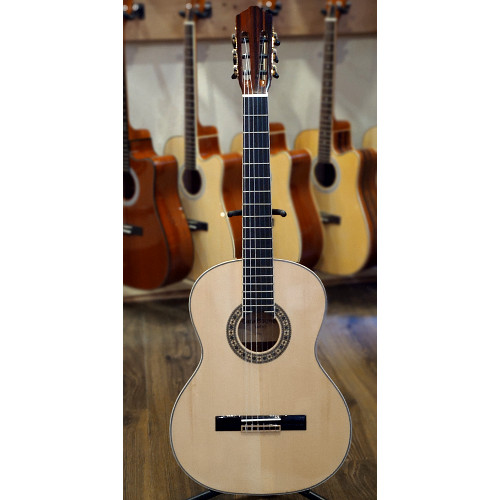 Cara Bogner Mod. 302GS klasszikus gitár