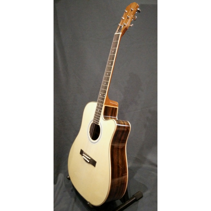 Cara Bogner Mod. 180C akusztikus gitár