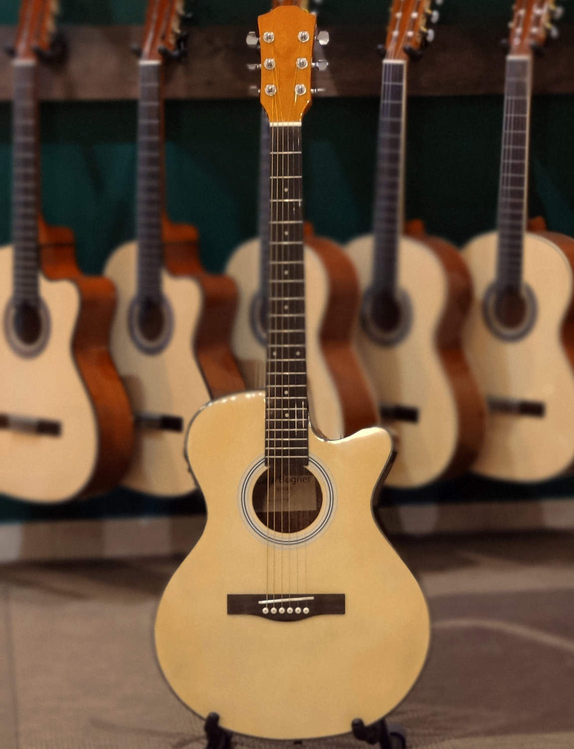 Cara Bogner Mod. A210CE elektro-akusztikus gitár