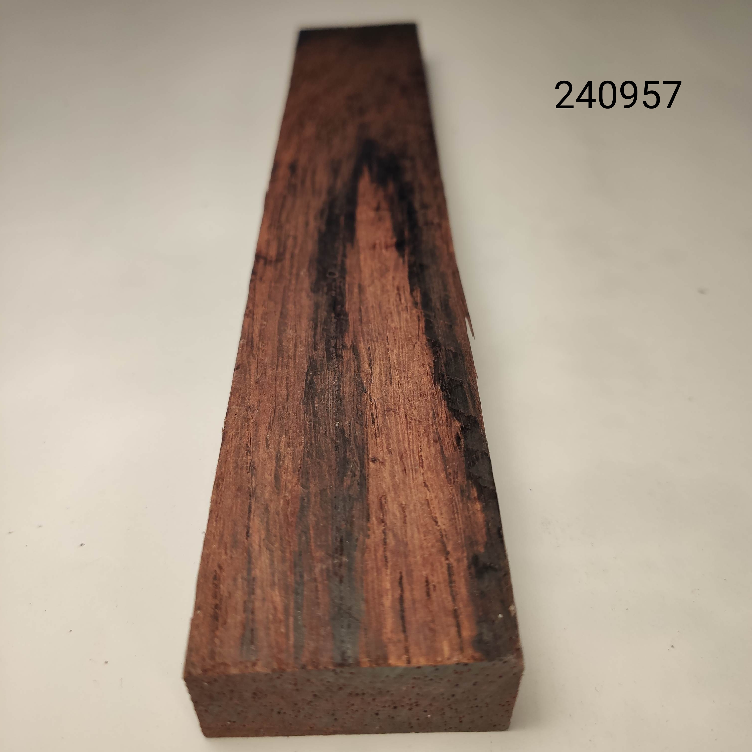 Madagaszkári paliszander húrláb 240957